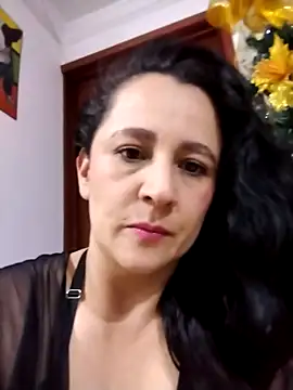 Snapshot of Sex_Annie chatting on 12/17/25, 05:24 Sex Annie online show from 12/17/25, 05:24