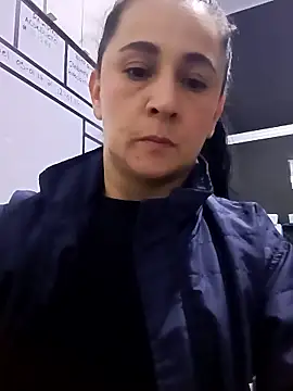 Snapshot of Sex_Annie chatting on 01/10/26, 04:47 Sex Annie online show from 01/10/26, 04:47