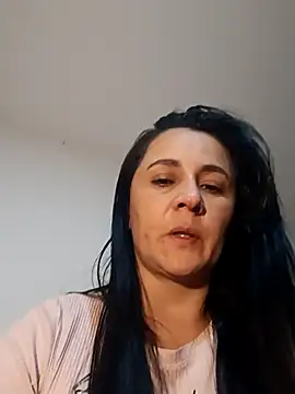 Snapshot of Sex_Annie chatting on 02/19/26, 05:58 Sex Annie online show from 02/19/26, 05:58