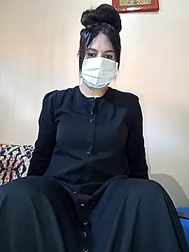 fati35flou online show from 04/25/26, 10:51