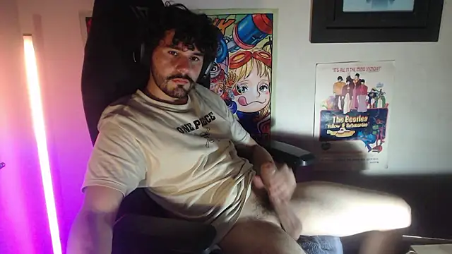 Snapshot of LuciferSantoryu chatting on 02/20/26, 03:58 LuciferSantoryu online show from 02/20/26, 03:58
