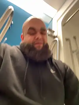 Dee212295 online show from 11/18/25, 07:51