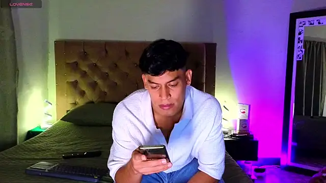 Snapshot of blorelopez chatting on 01/11/26, 02:49 blorelopez online show from 01/11/26, 02:49