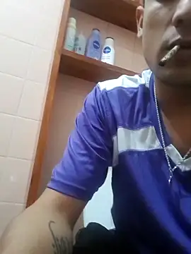 Snapshot of FrappedLocking chatting on 05/03/26, 05:46 FrappedLocking online show from 05/03/26, 05:46