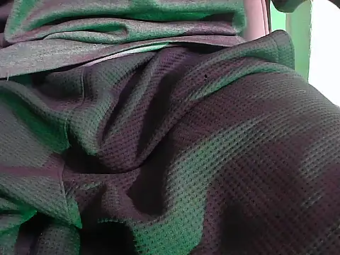 Snapshot of localboybbsr chatting on 11/27/25, 05:26 localboybbsr online show from 11/27/25, 05:26