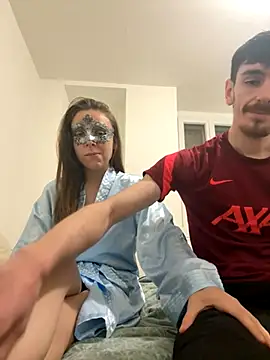 Snapshot of DuoDesir1 chatting on 11/24/25, 08:41 DuoDesir1 online show from 11/24/25, 08:41