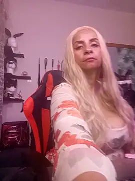 LaReineCleo online show from 06/10/26, 10:25