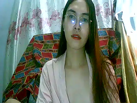 Snapshot of hottest_solel chatting on 12/04/25, 04:05 hottest solel online show from 12/04/25, 04:05