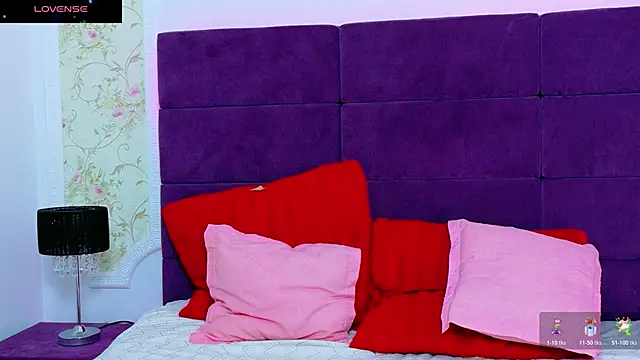 AlissaDrake  online show from 11/19/25, 05:18