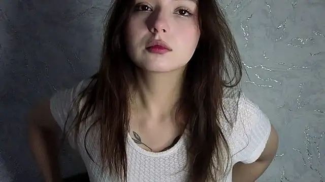 Snapshot of moonjane chatting on 12/14/25, 12:32 moonjane online show from 12/14/25, 12:32