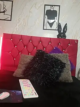 Miabellaksh online show from 11/18/25, 01:37