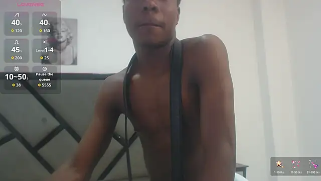 Snapshot of NoahJhonson69 chatting on 12/01/25, 06:57 NoahJhonson69 online show from 12/01/25, 06:57