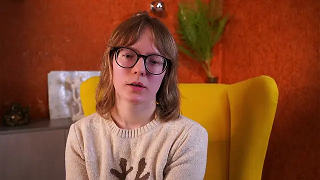 Snapshot of XuanCadavieco chatting on 11/19/25, 04:12 XuanCadavieco online show from 11/19/25, 04:12