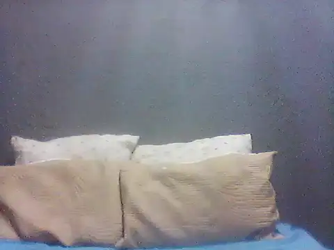 Snapshot of TiaBlaze chatting on 11/30/25, 09:08 TiaBlaze online show from 11/30/25, 09:08