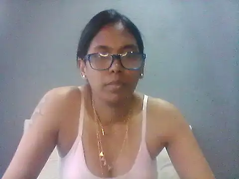 Snapshot of TiaBlaze chatting on 12/03/25, 09:40 TiaBlaze online show from 12/03/25, 09:40