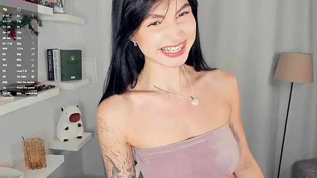FeliciaKogen online show from 06/16/26, 08:39