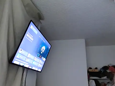 Snapshot of Nanylux chatting on 11/29/25, 04:04 Nanylux online show from 11/29/25, 04:04