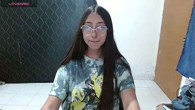 Nanylux online show from 05/03/26, 03:56