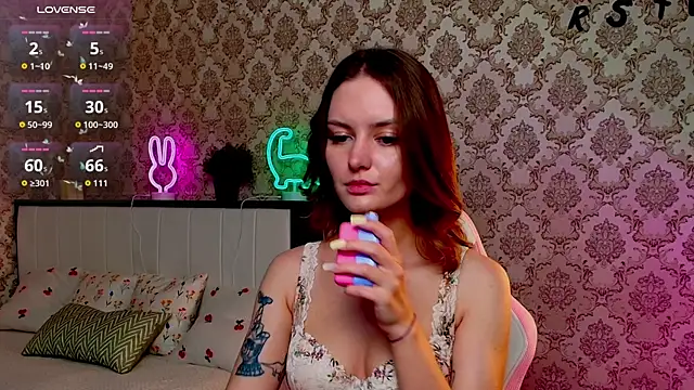Ursula Andres online show from 07/26/26, 07:15