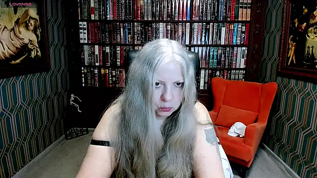Snapshot of mariabelladonna chatting on 03/06/26, 09:44 mariabelladonna online show from 03/06/26, 09:44
