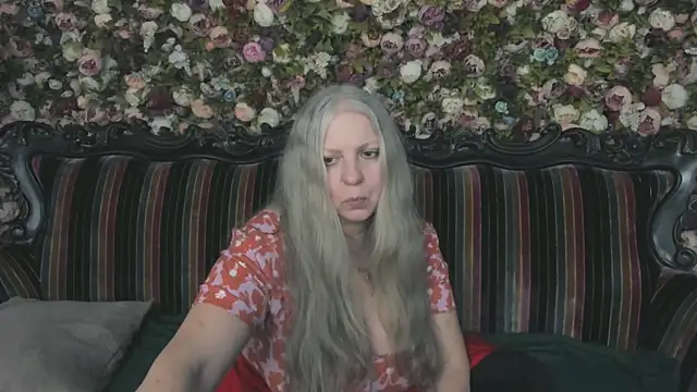 Snapshot of mariabelladonna chatting on 04/01/26, 10:51 mariabelladonna online show from 04/01/26, 10:51