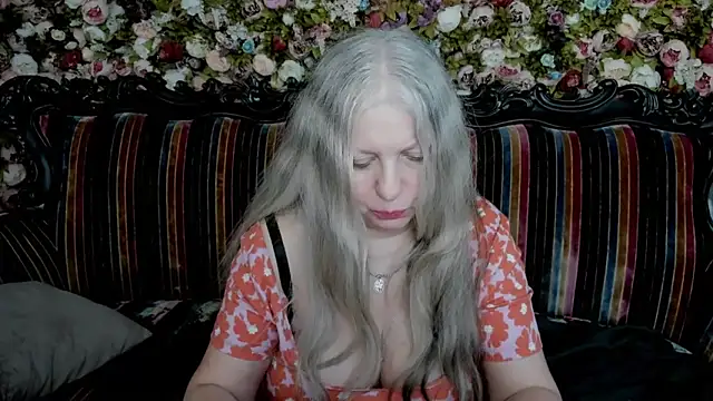 Snapshot of mariabelladonna chatting on 04/02/26, 10:57 mariabelladonna online show from 04/02/26, 10:57