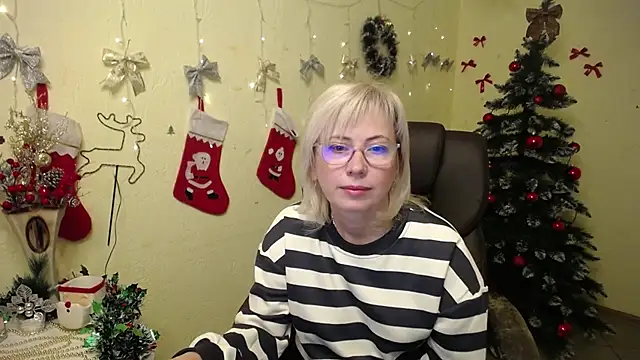 Snapshot of LaurenWishy chatting on 12/20/25, 05:58 LaurenWishy online show from 12/20/25, 05:58