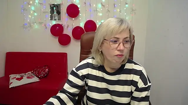 Snapshot of LaurenWishy chatting on 01/17/26, 06:07 LaurenWishy online show from 01/17/26, 06:07
