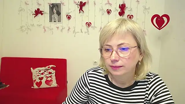 Snapshot of LaurenWishy chatting on 02/01/26, 06:01 LaurenWishy online show from 02/01/26, 06:01