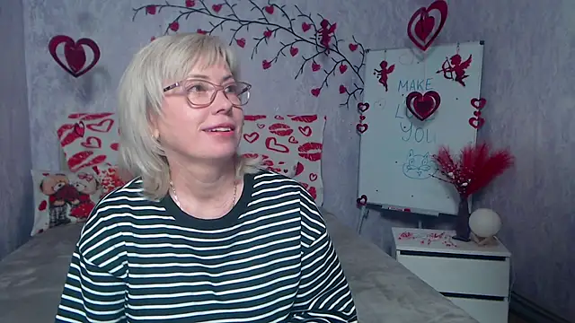 Snapshot of LaurenWishy chatting on 02/07/26, 06:17 LaurenWishy online show from 02/07/26, 06:17