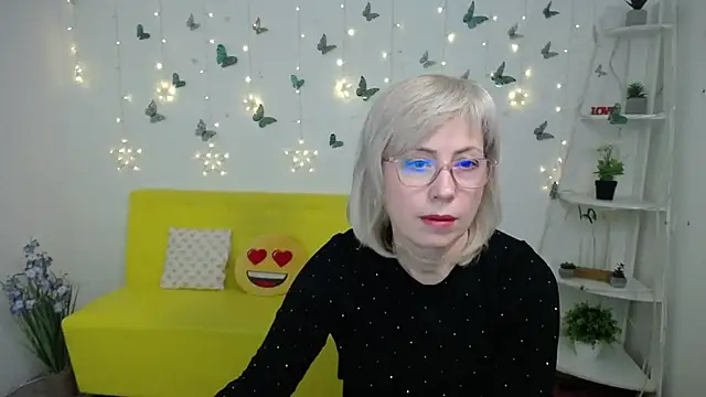Snapshot of LaurenWishy chatting on 02/21/26, 06:09 LaurenWishy online show from 02/21/26, 06:09