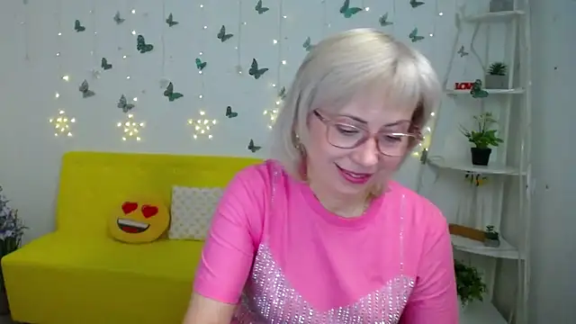 Snapshot of LaurenWishy chatting on 03/14/26, 06:08 LaurenWishy online show from 03/14/26, 06:08