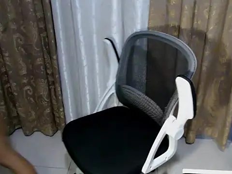 AmazingVivyoria69 online show from 07/04/26, 07:03
