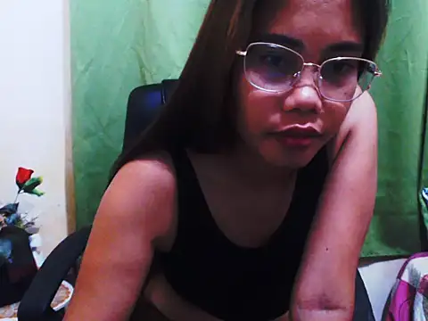 Snapshot of HotAsian_Yazzi69 chatting on 11/26/25, 05:47 HotAsian Yazzi69 online show from 11/26/25, 05:47