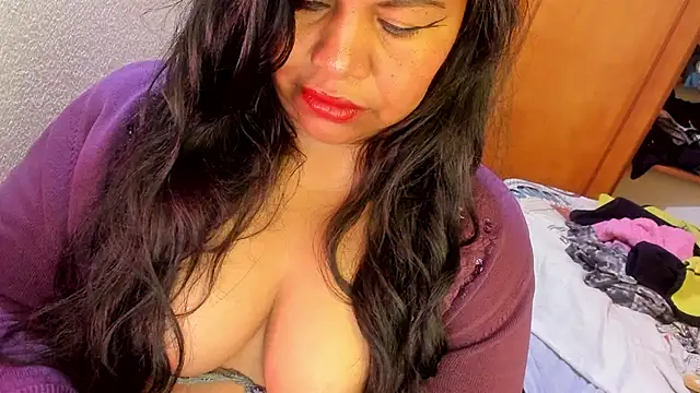 ebonycamelia online show from 04/29/26, 06:36