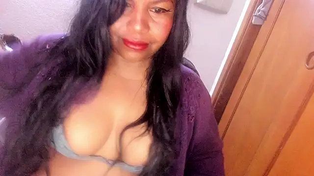 ebonycamelia online show from 05/23/26, 10:52