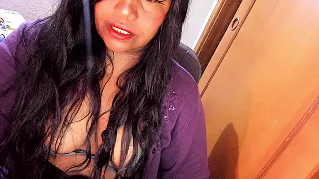 ebonycamelia online show from 05/26/26, 11:56