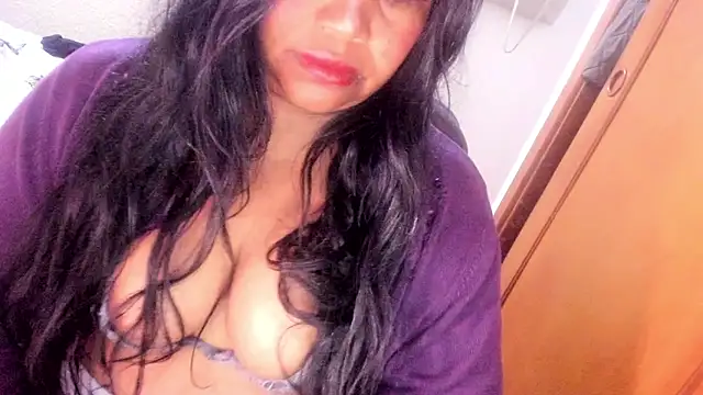 ebonycamelia online show from 05/28/26, 08:06