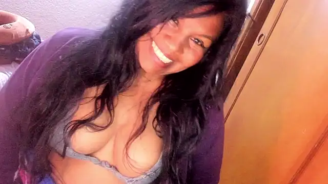 ebonycamelia online show from 06/08/26, 12:14