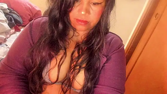 ebonycamelia online show from 06/19/26, 07:28