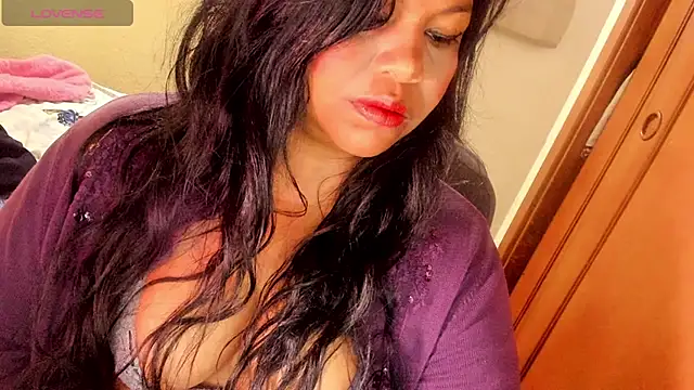 ebonycamelia online show from 07/12/26, 12:07