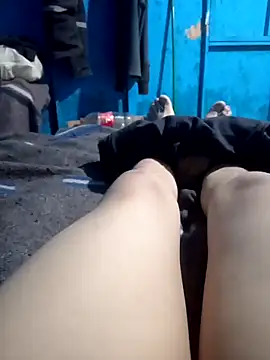 Esaqel online show from 12/20/25, 02:18