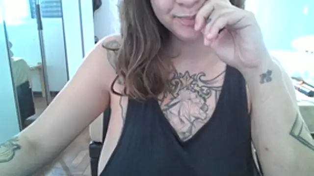 Snapshot of xxxluana chatting on 02/19/26, 02:46 xxxluana online show from 02/19/26, 02:46