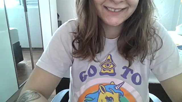 Snapshot of xxxluana chatting on 03/06/26, 12:12 xxxluana online show from 03/06/26, 12:12