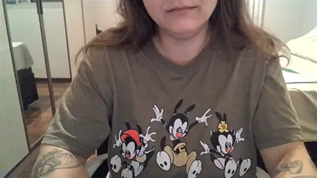 Snapshot of xxxluana chatting on 03/19/26, 10:25 xxxluana online show from 03/19/26, 10:25