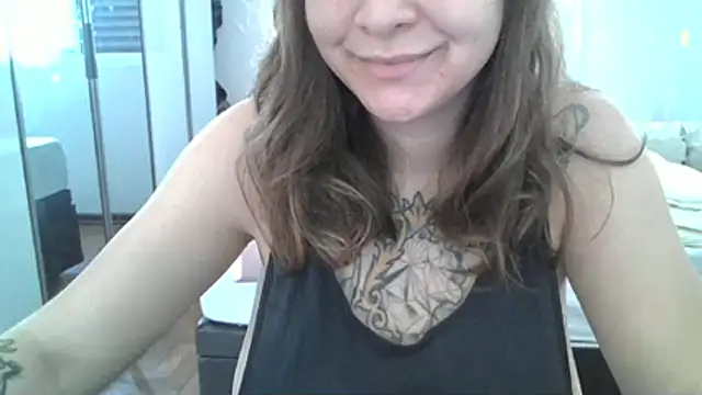 Snapshot of xxxluana chatting on 04/02/26, 02:04 xxxluana online show from 04/02/26, 02:04