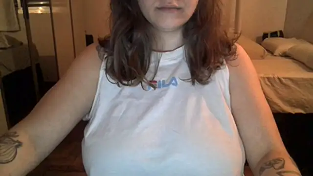 Snapshot of xxxluana chatting on 04/06/26, 08:26 xxxluana online show from 04/06/26, 08:26