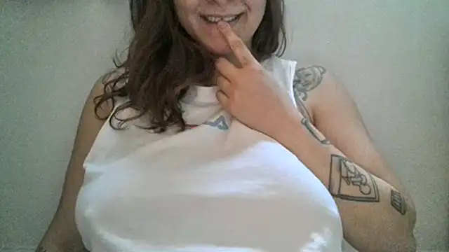 Snapshot of xxxluana chatting on 04/09/26, 06:13 xxxluana online show from 04/09/26, 06:13
