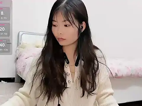 Ava-Baby online show from 11/19/25, 01:11