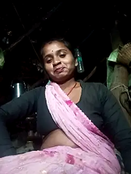 Snapshot of Hot_erion chatting on 11/30/25, 01:15 Hot erion online show from 11/30/25, 01:15